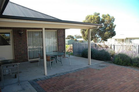 Seashells Apartments Unit 2 - Accommodation Perth 5
