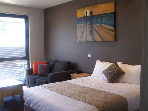The Foreshore Motel & Tavern (Hobart) Lauderdale - Accommodation Perth 8