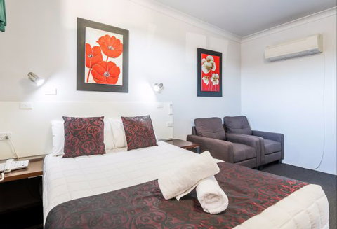 The Esplanade Motel - Accommodation Perth 5