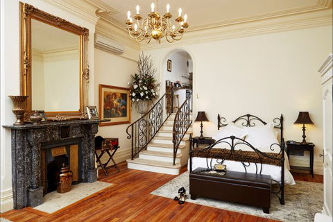 The Suites, Villa Belgravia - Accommodation Perth 1