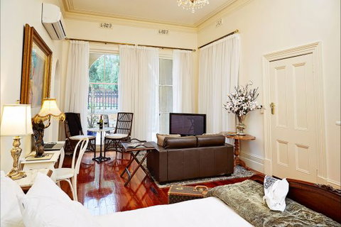 The Suites, Villa Belgravia - Accommodation Perth 6