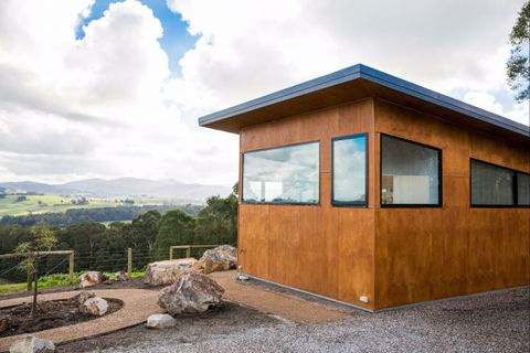 Vivere Retreat - Accommodation Perth 0