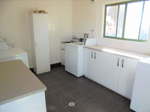 Wagga Wagga Tourist Park - Accommodation Perth 5