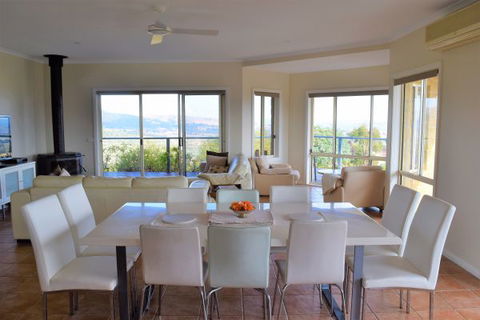 Wild Dog Rise - Accommodation Perth 2
