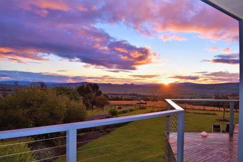 Wild Dog Rise - Accommodation Perth 7
