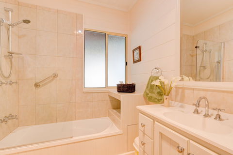 All About Me Bed And Breakfast - Accommodation Perth 3