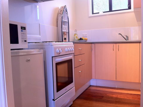 Avalon Seashells - Accommodation Perth 3