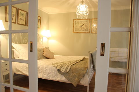 Azalea Cedar-Rose Villa - Perth Resorts 3