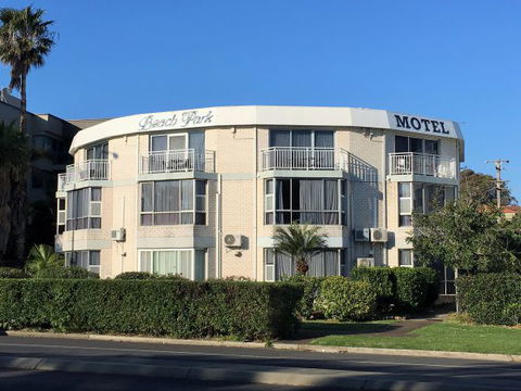 Beach Park Motel - Accommodation Perth 0