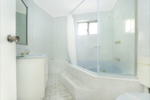 Beach Park Motel - Accommodation Perth 5