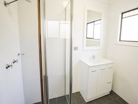 Big Yango House - Accommodation Perth 6