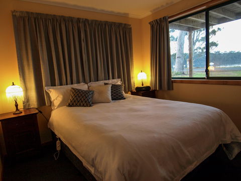 Burilda Waters - Accommodation Perth 2