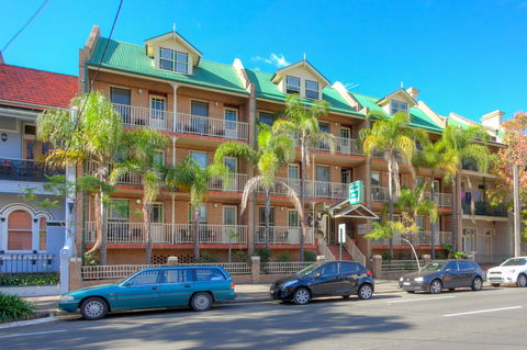 Central Railway Hotel - Accommodation Perth 0