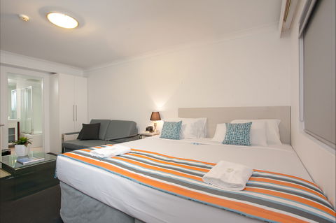 Central Railway Hotel - Accommodation Perth 2