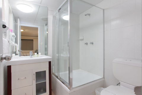 Central Railway Hotel - Accommodation Perth 5
