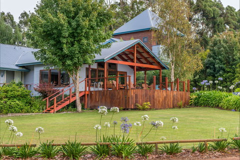 Chimes Spa Retreat - Accommodation Perth 4