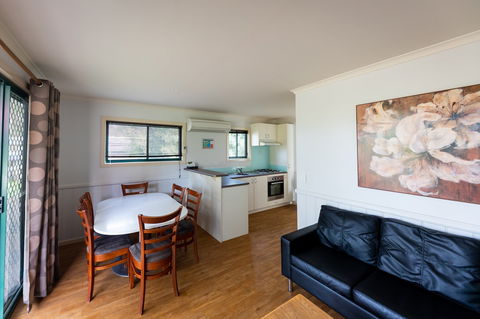 Eildon Riverside Holiday Park - Accommodation Perth 3