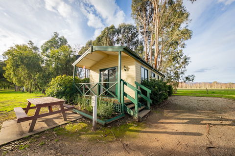 Eildon Riverside Holiday Park - Accommodation Perth 4