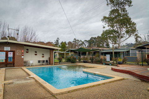 Eildon Riverside Holiday Park - Accommodation Perth 7
