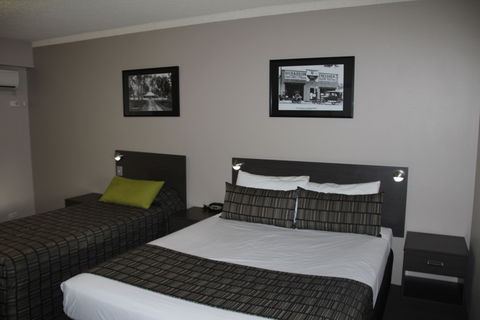 Galaxy Motel - Accommodation Perth 2