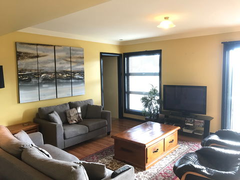 Glenmoore - Accommodation Perth 1