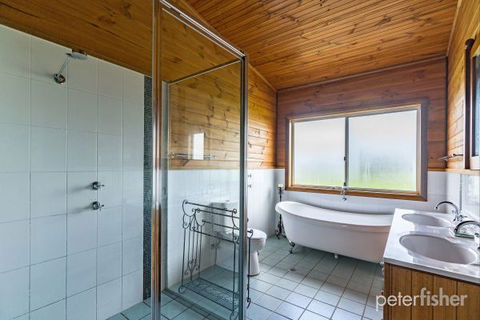Gunya - Accommodation Perth 1