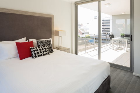H20 Apartments - Accommodation Perth 1