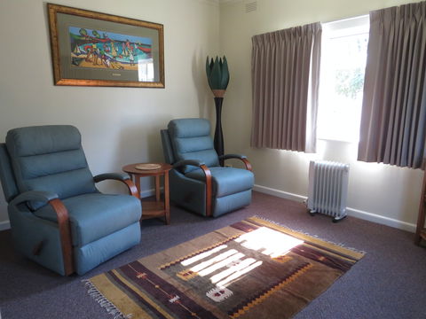 Lakes Waterfront Motel - Accommodation Perth 4