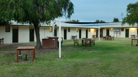 Anglers Inn - Accommodation Perth 1