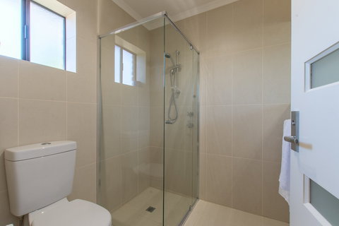 Mick O'Shea's - Perth Resorts 3