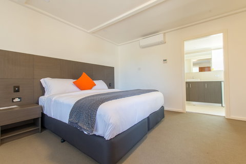 Mick O'Shea's - Perth Resorts 4