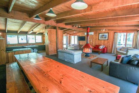 Sambar Lodge - Accommodation Perth 5