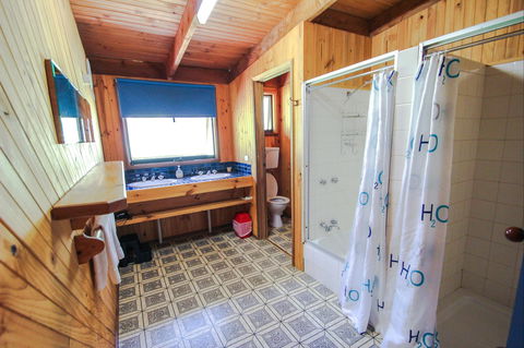Sambar Lodge - Accommodation Perth 8