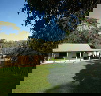 Southern Ocean Retreats - Goondooloo Cottage - Perth Resorts