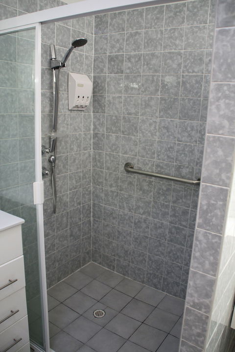 Squatters Cottage - Accommodation Perth 3