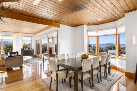 The Peninsula Experience - Accommodation Perth 9