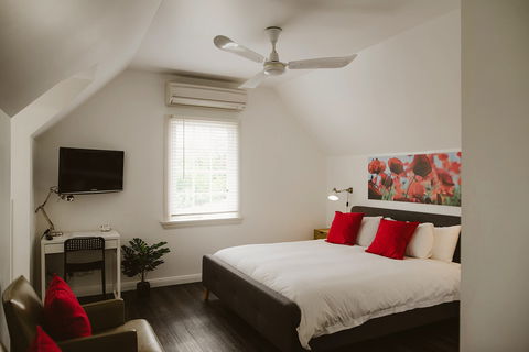 The Loft At Denver - Accommodation Perth 3