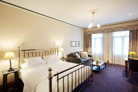 The Settlement Hotel - Accommodation Perth 0