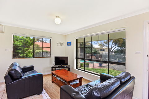 Unit 3, 5-/ Surf Avenue, Carrickalinga - Accommodation Perth 0
