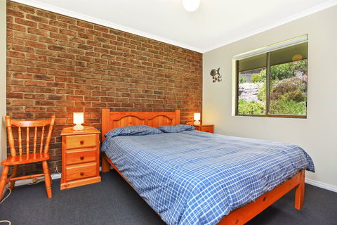 Unit 3, 5-/ Surf Avenue, Carrickalinga - Accommodation Perth 2