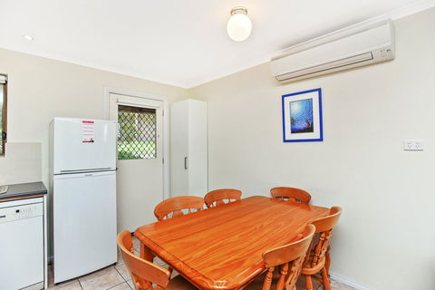 Unit 3, 5-/ Surf Avenue, Carrickalinga - Accommodation Perth 4