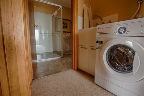 Viewenmore Villa Bed & Breakfast - Accommodation Perth 5