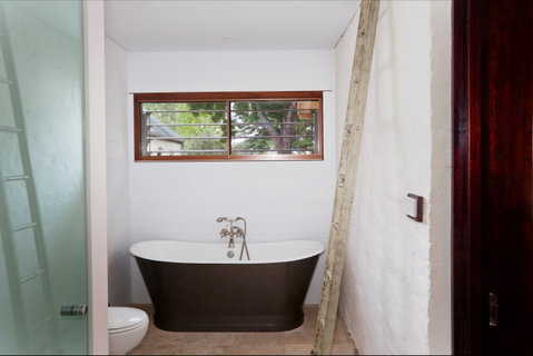 Vine Lodge Heritage Getaway - Accommodation Perth 3