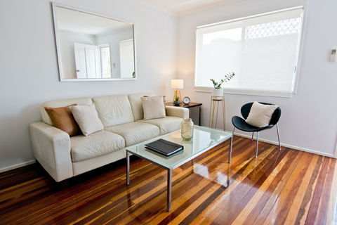 Wynnum Bayside Apartments - Perth Resorts 0