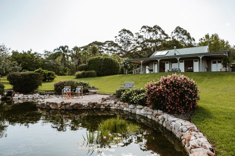 Yellow Dog Cottage - Accommodation Perth 0