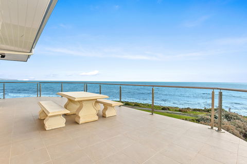 104 Gold Coast Drive, Carrickalinga - Accommodation Perth 0