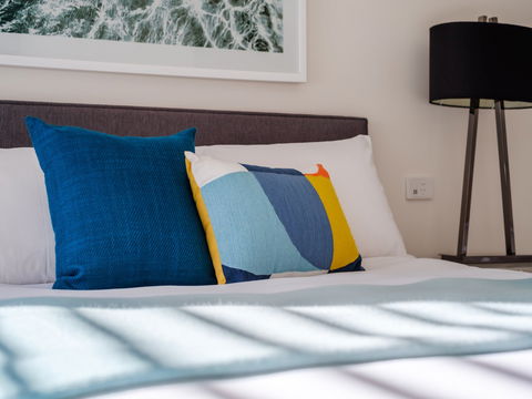 ArtHouse Freycinet - Accommodation Perth 2