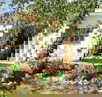 Casolare Guest House at Politini Vineyard - Perth Resorts