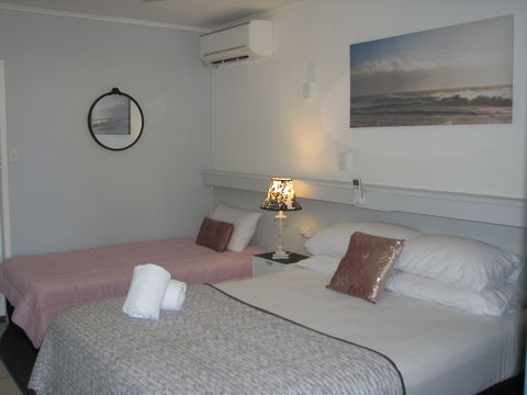 Charm City Motel - Accommodation Perth 7
