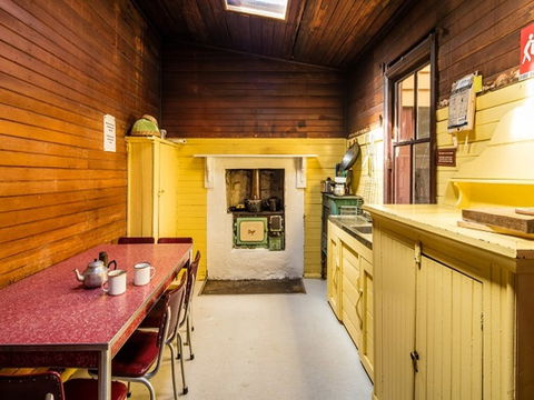Daffodil Cottage - Accommodation Perth 4